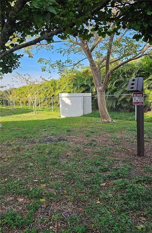 211 Lake Pointe Dr 102, Oakland Park, FL 33309