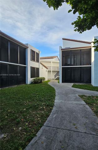 211 Lake Pointe Dr 102, Oakland Park, FL 33309