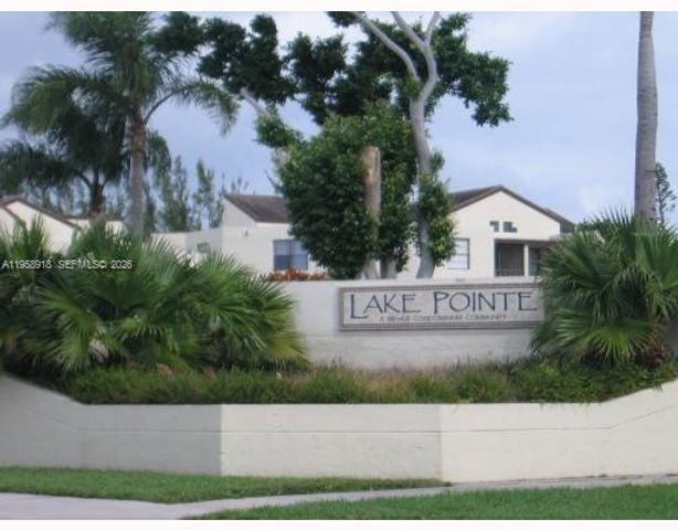 211 Lake Pointe Dr 102, Oakland Park, FL 33309