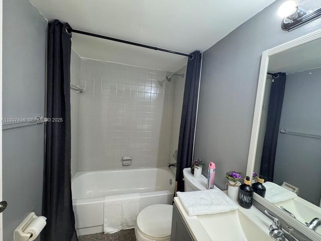 855 NE 209th St 102-34, Miami, FL 33179