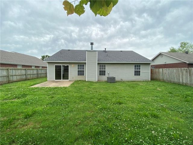 1103 Ryan Street, Bentonville, AR 72712