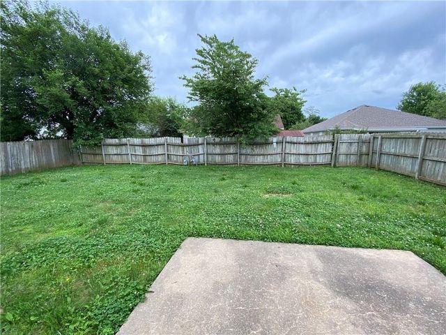 1103 Ryan Street, Bentonville, AR 72712