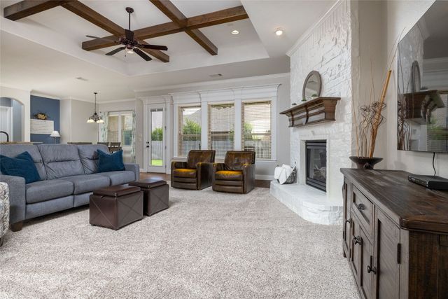 7112 CHIMNEY CREEK Drive, North Richland Hills, TX 76182