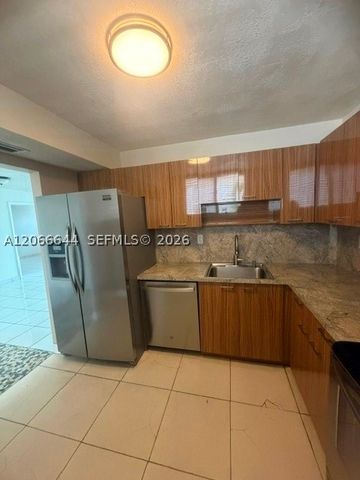 1666 West Ave 303, Miami Beach, FL 33139