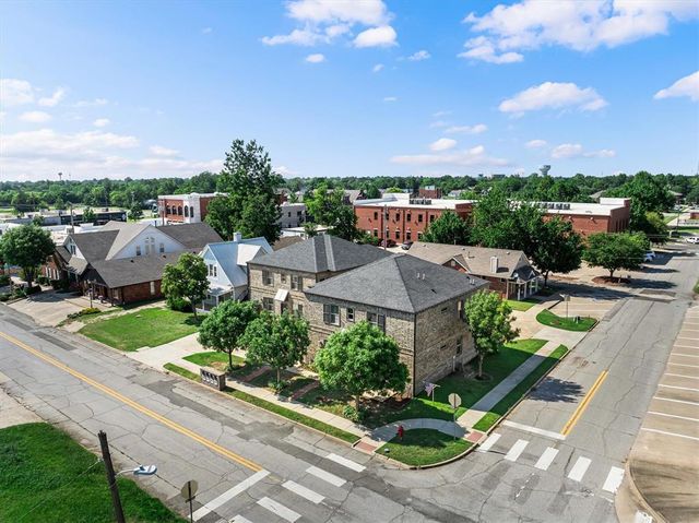 37 E Hurd Street 29, 33, 37, 41, Edmond, OK 73034