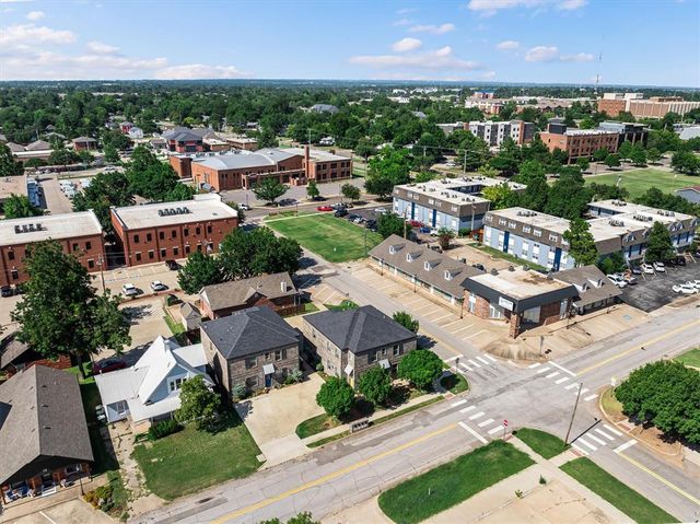 37 E Hurd Street 29, 33, 37, 41, Edmond, OK 73034
