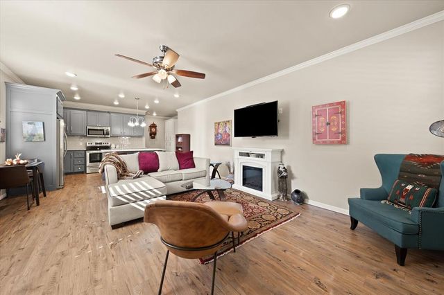 37 E Hurd Street 29, 33, 37, 41, Edmond, OK 73034
