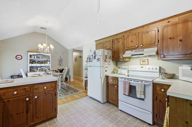 46 Four Seasons Drive, South Yarmouth, MA 02664