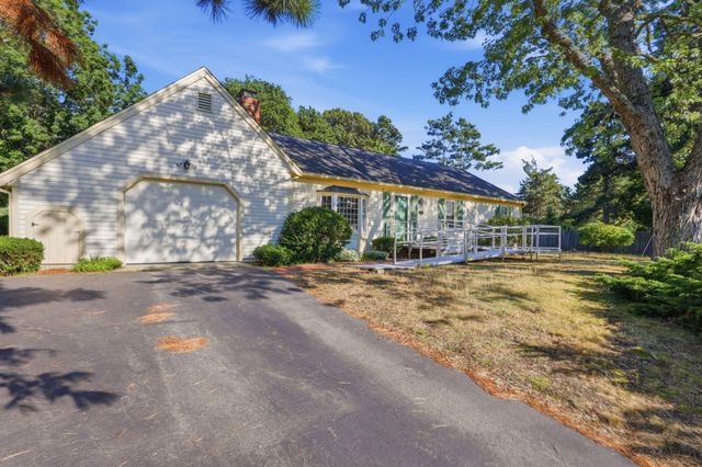 46 Four Seasons Drive, South Yarmouth, MA 02664