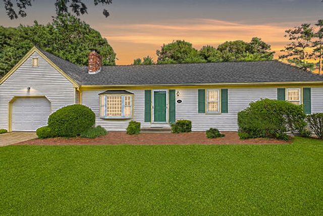 46 Four Seasons Drive, South Yarmouth, MA 02664