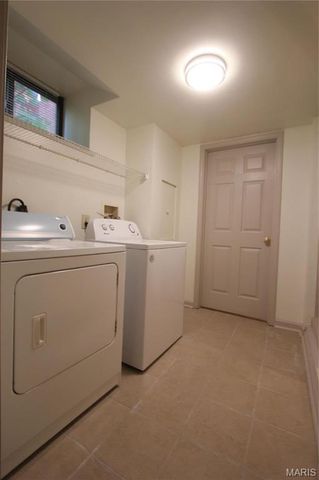 3809 Shenandoah Avenue Basement, St Louis, MO 63110