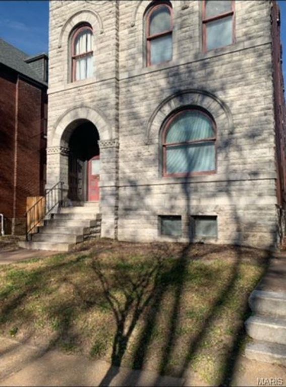 3809 Shenandoah Avenue Basement, St Louis, MO 63110