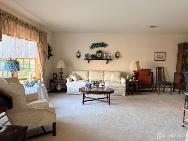 51 Adams Street, Edison, NJ 08820