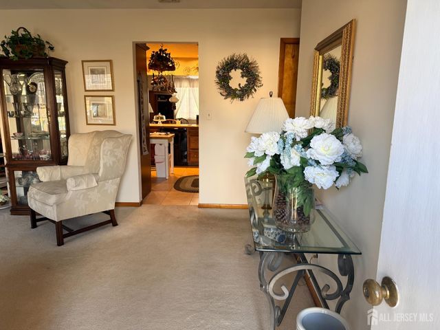 51 Adams Street, Edison, NJ 08820