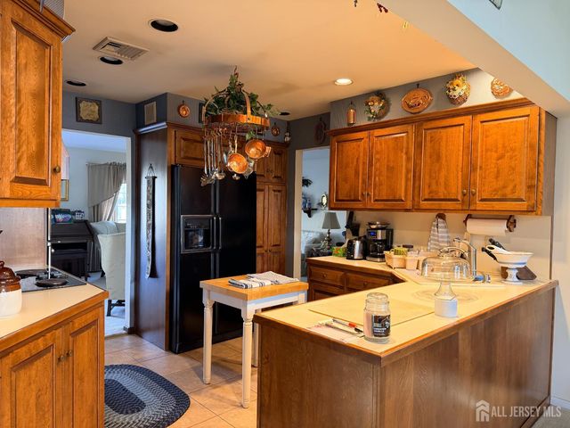 51 Adams Street, Edison, NJ 08820