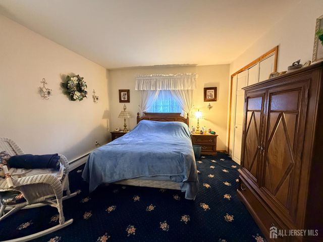 51 Adams Street, Edison, NJ 08820