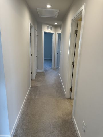 221 Pryor Dr, Gallatin, TN 37066