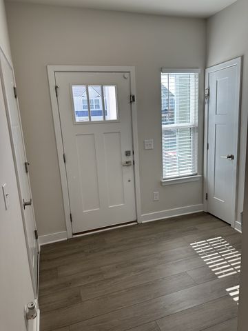 221 Pryor Dr, Gallatin, TN 37066