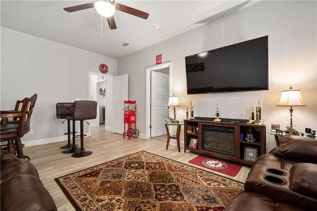 8186 Marigold N Loop, Semmes, AL 36575