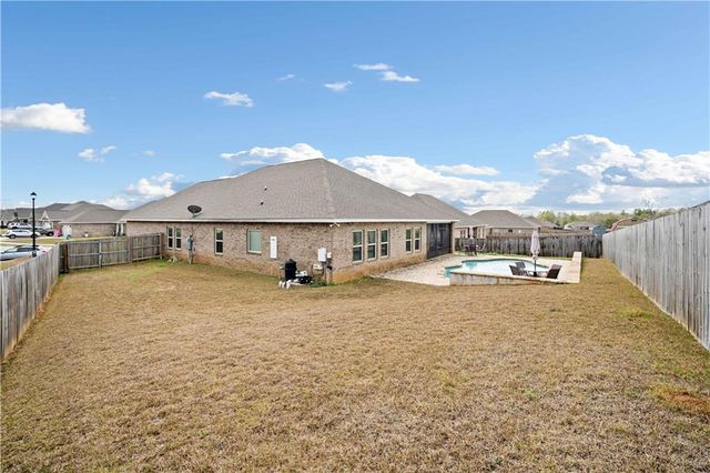 8186 Marigold N Loop, Semmes, AL 36575