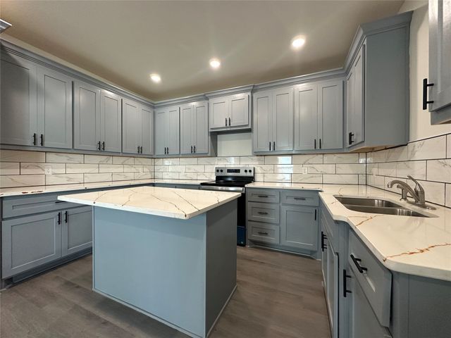 907 Davis Street S, Sulphur Springs, TX 75482