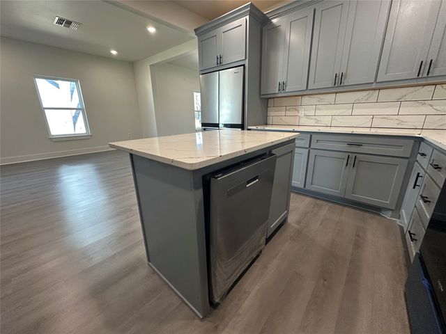 907 Davis Street S, Sulphur Springs, TX 75482