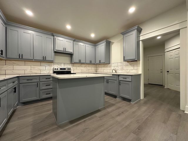 907 Davis Street S, Sulphur Springs, TX 75482