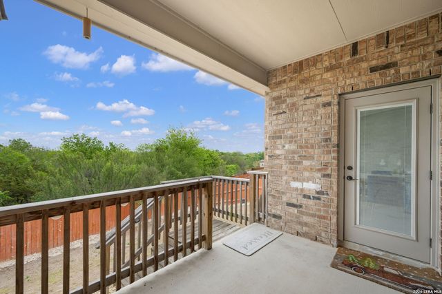 15214 Comanche Wolf, San Antonio, TX 78233