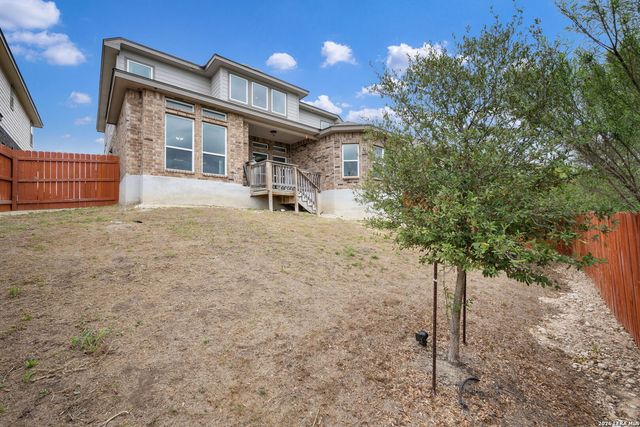 15214 Comanche Wolf, San Antonio, TX 78233