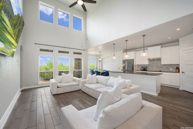 15214 Comanche Wolf, San Antonio, TX 78233