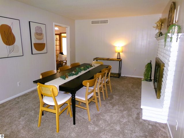 1324 E Bennett Street, Mt Pleasant, MI 48858