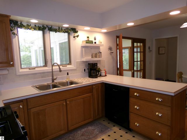1324 E Bennett Street, Mt Pleasant, MI 48858