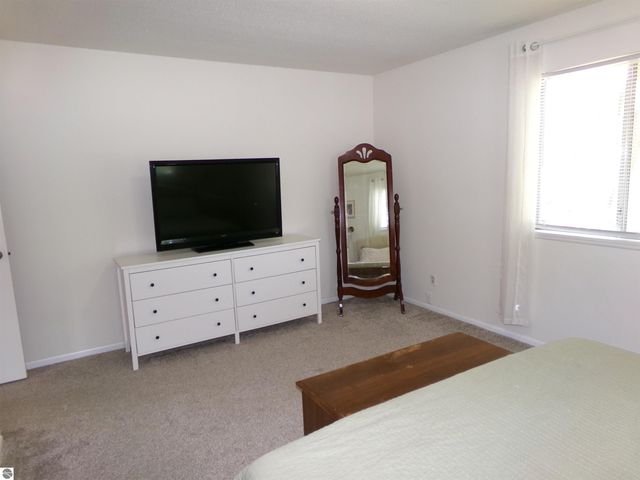 1324 E Bennett Street, Mt Pleasant, MI 48858