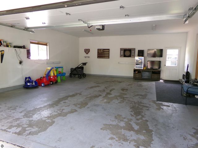 1324 E Bennett Street, Mt Pleasant, MI 48858