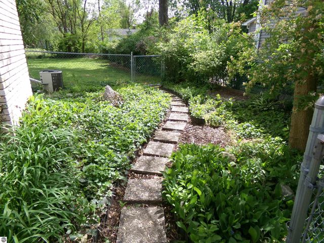 1324 E Bennett Street, Mt Pleasant, MI 48858