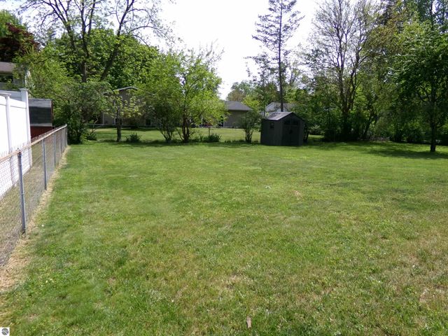 1324 E Bennett Street, Mt Pleasant, MI 48858