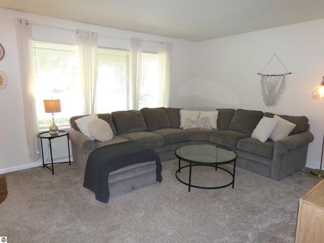 1324 E Bennett Street, Mt Pleasant, MI 48858