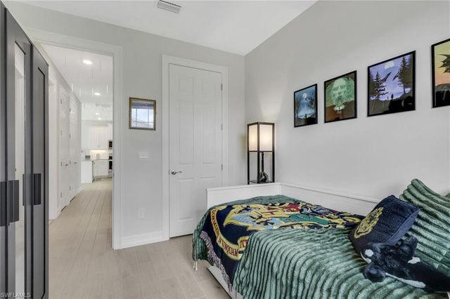 831 Enbrook LOOP, Naples, FL 34114