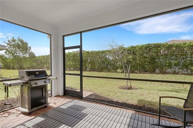 831 Enbrook LOOP, Naples, FL 34114