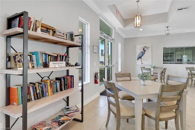 831 Enbrook LOOP, Naples, FL 34114