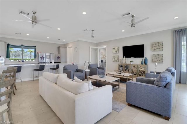 831 Enbrook LOOP, Naples, FL 34114