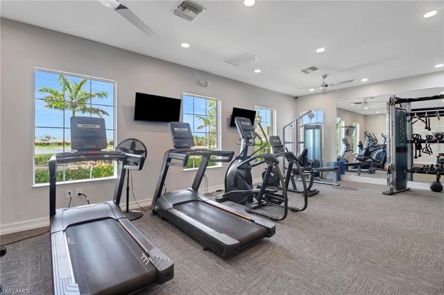 831 Enbrook LOOP, Naples, FL 34114