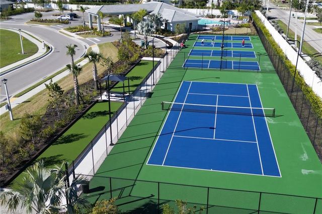 831 Enbrook LOOP, Naples, FL 34114