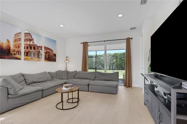 831 Enbrook LOOP, Naples, FL 34114