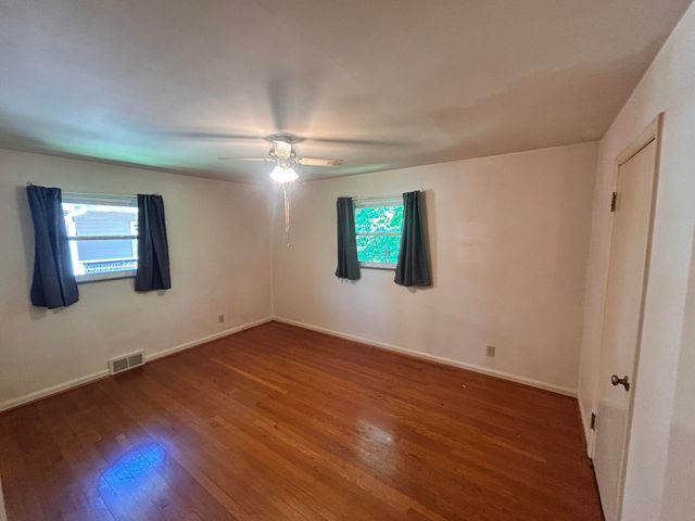 1005 Rose Circle, Park Hills, KY 41011