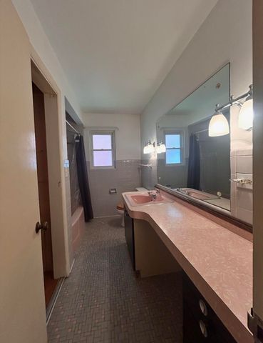1005 Rose Circle, Park Hills, KY 41011