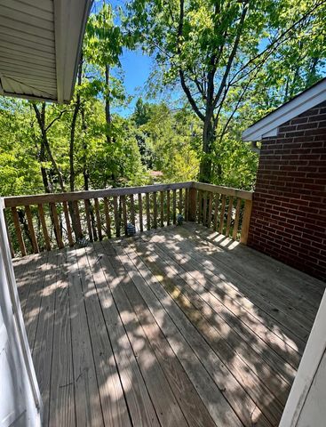 1005 Rose Circle, Park Hills, KY 41011