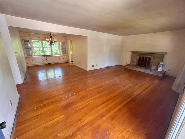 1005 Rose Circle, Park Hills, KY 41011