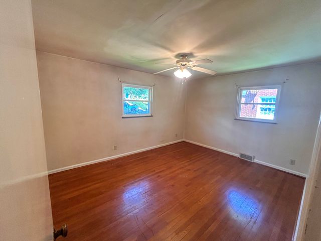 1005 Rose Circle, Park Hills, KY 41011