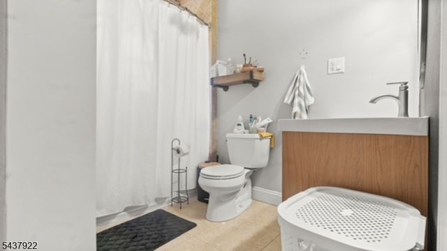 58 Henderson St, Paterson City, NJ 07501